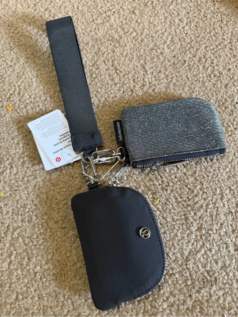 lululemon athletica compact wristlet